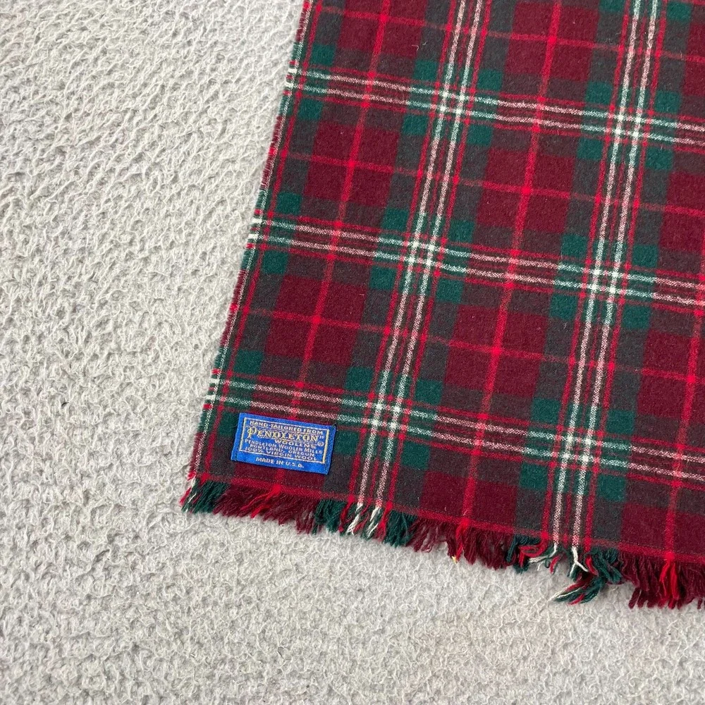 Vintage Pendleton Virgin Wool Plaid Scarf Quiet Luxury‎ Academia Red Old Money